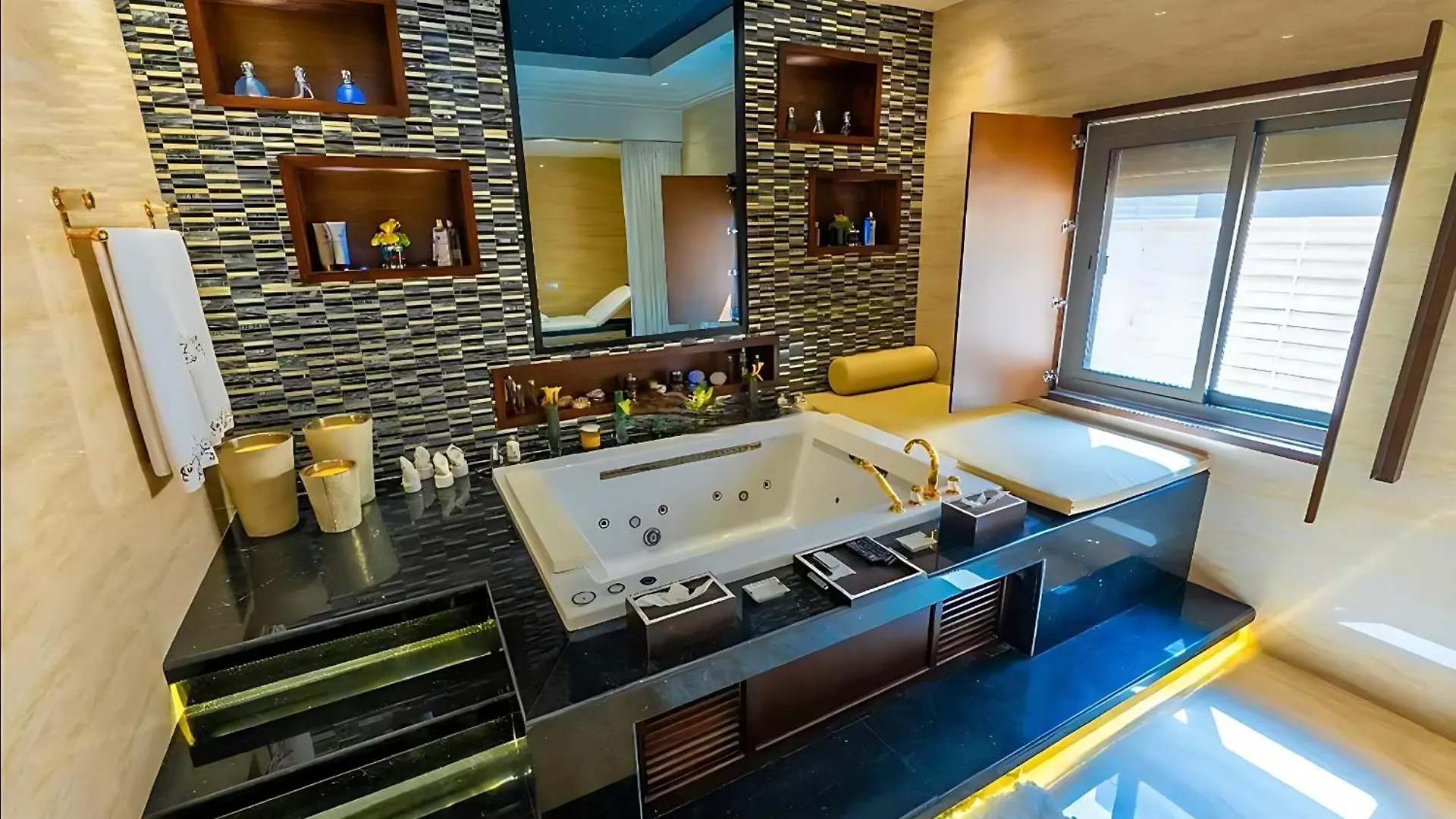 Homestay Riyadh Al Malqa Palace Apartment Saudi Arabia